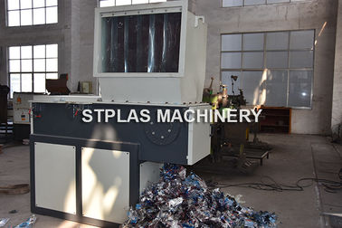 Single Axis Plastic Waste Shredding Machine With SKD-II Blade For Recycling